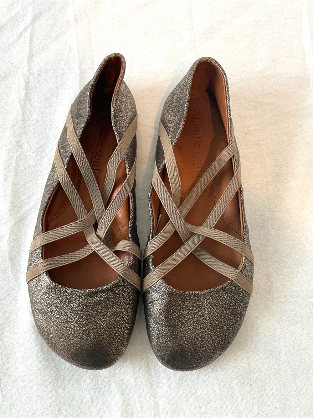 Gentle Souls Women’s Bronze Leather Strappy Ballet Flats Slip-On Comfort 7 M